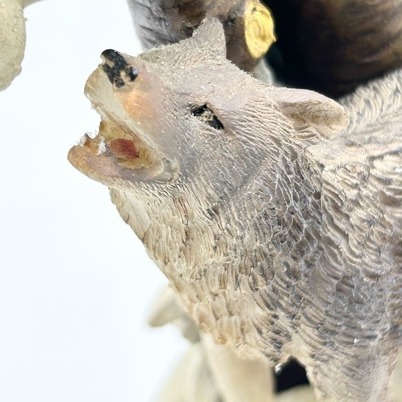 🕰️🌘🐺Cadona - Vintage Collectible Wolf Mantel Quartz Clock. - Picture 12 of 16